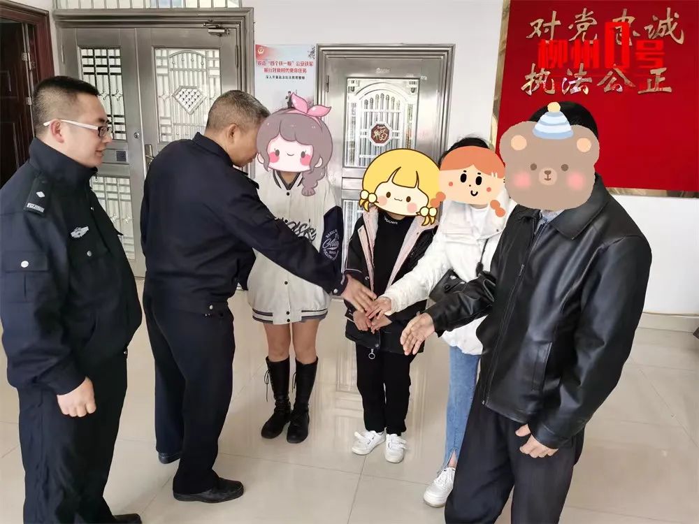 DƬ
